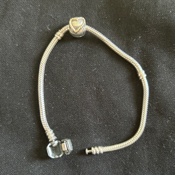 Pandora silver bracelet with heart charm - Picture 5 of 14